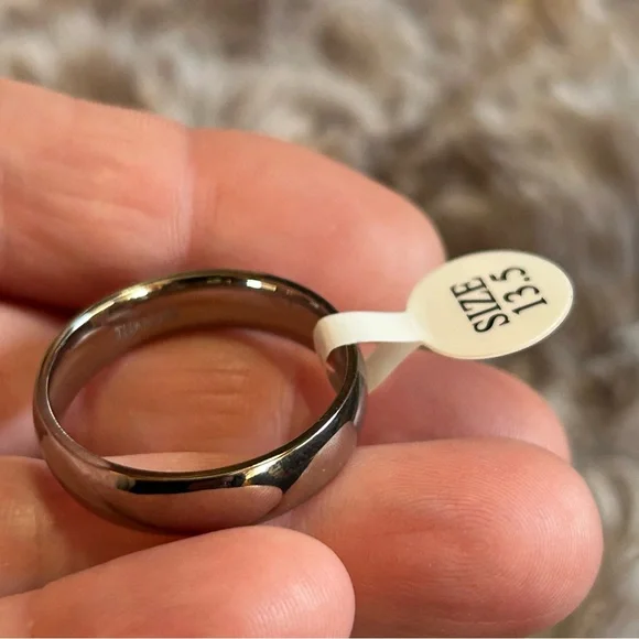 Men’s 6mm polished Titanium comfort band wedding ring NIB 13.5 - Picture 7 of 11